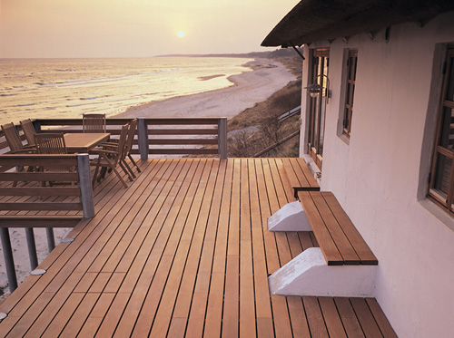 lame de terrasse-decking-composite-bois-exotique-alvéolaire-plein-terrasse-silvadec-ipe-guarapa-menkulang-pin-meleze